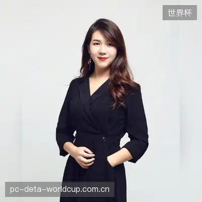 贺佳怡